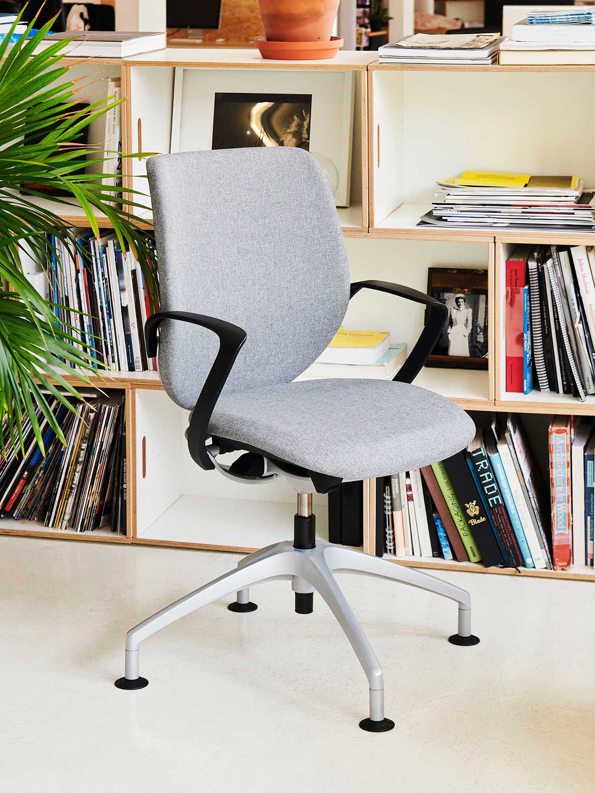 Giroflex 313 chairs at Banana Campus