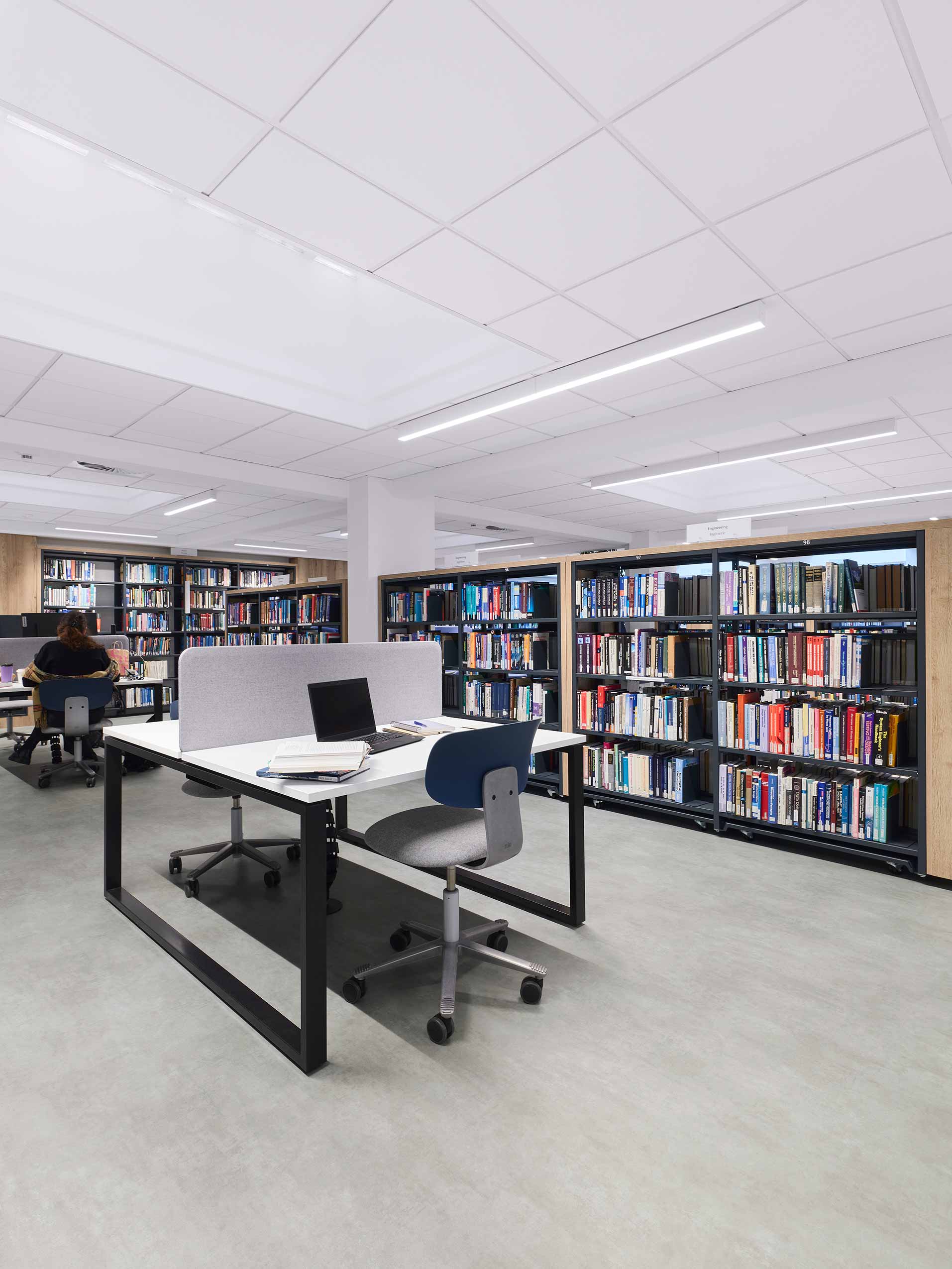 HÅG Tion chairs at workstation in library at European Laboratory for Particle Physics (CERN) | Photo : Sarah Reuland