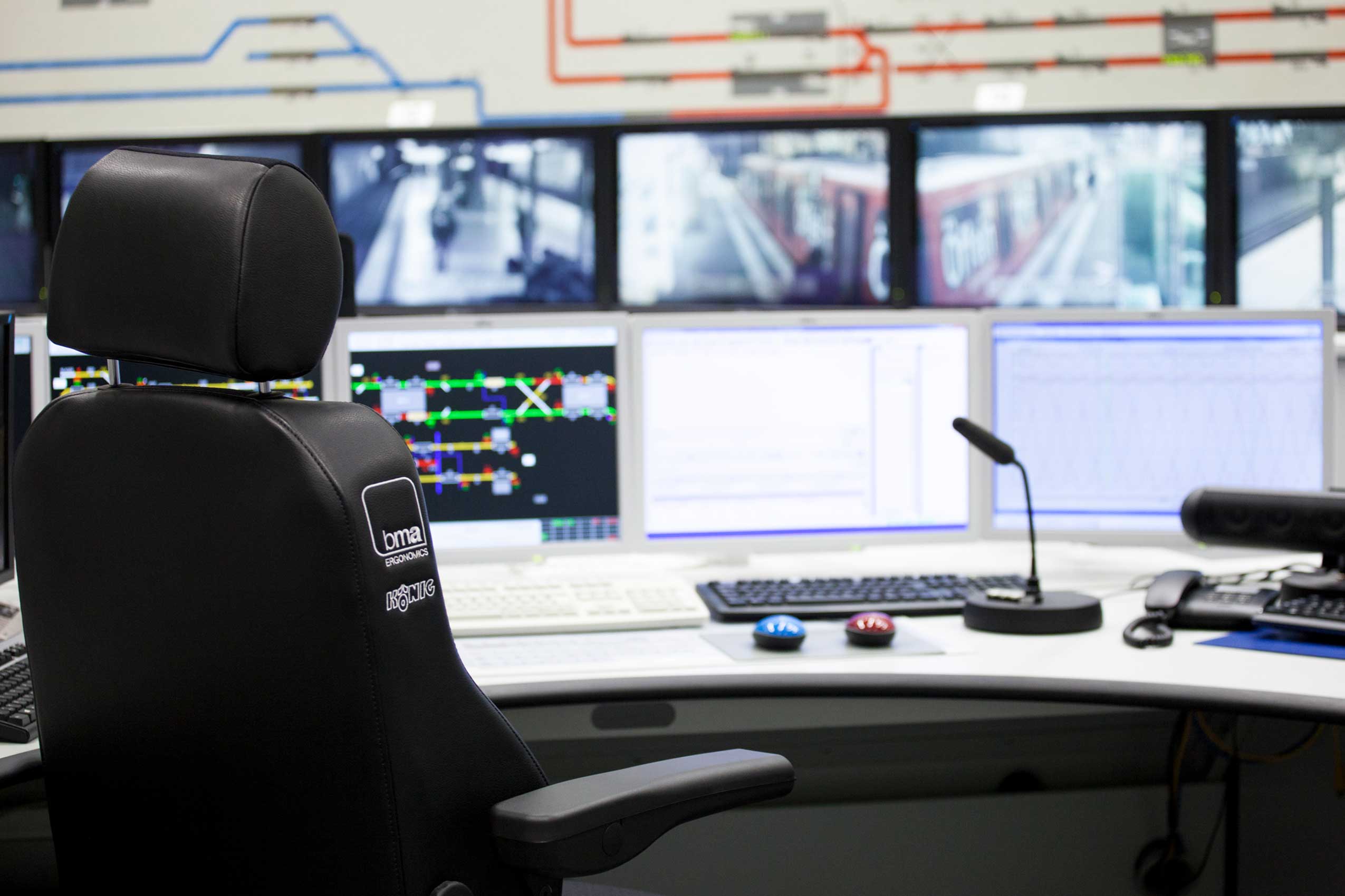 RH Secur 24 chairs in control room at DSW 21 (Dortmund public utilities) | Photo : Nina Ditscheid