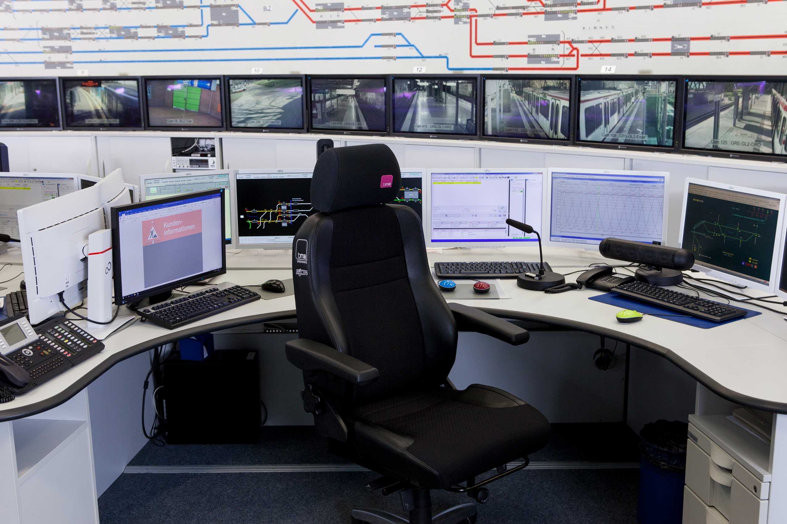 RH Secur 24 chairs in control room at DSW 21 (Dortmund public utilities) | Photo : Nina Ditscheid