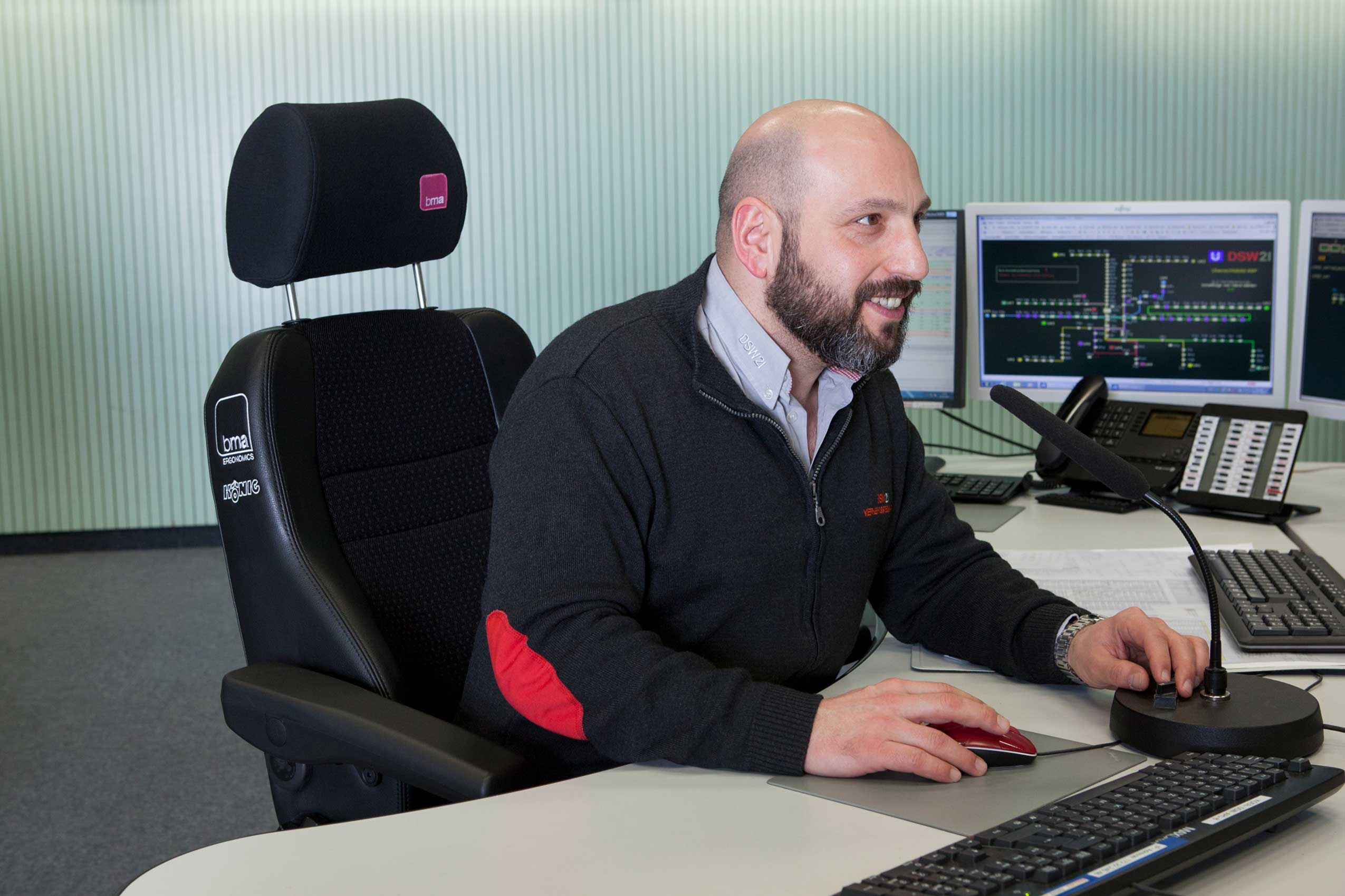 RH Secur 24 chairs in control room at DSW 21 (Dortmund public utilities) | Photo : Nina Ditscheid