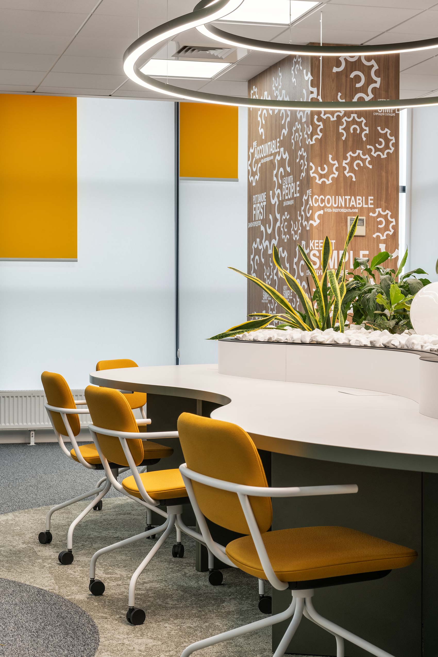 Profim Normo chairs at meeting table at Danone Offices | Photo : Zikzak Architects