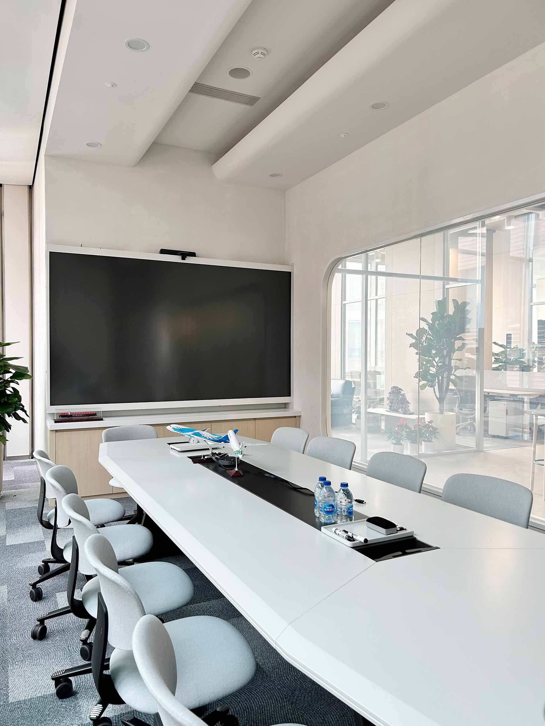 HÅG Tion chairs in meeting room at De Well
