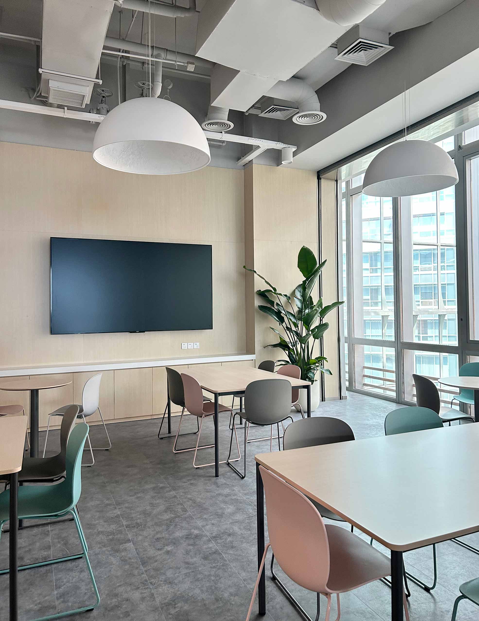 Profim Noor chairs in collaborative space at De Well