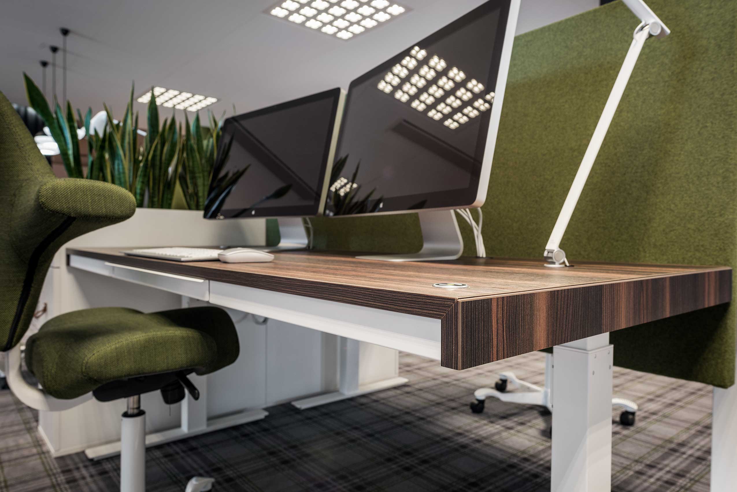 HÅG Capisco chairs in open office space at Dormy Golf, Sweden | Photo : Andreas Hylthen