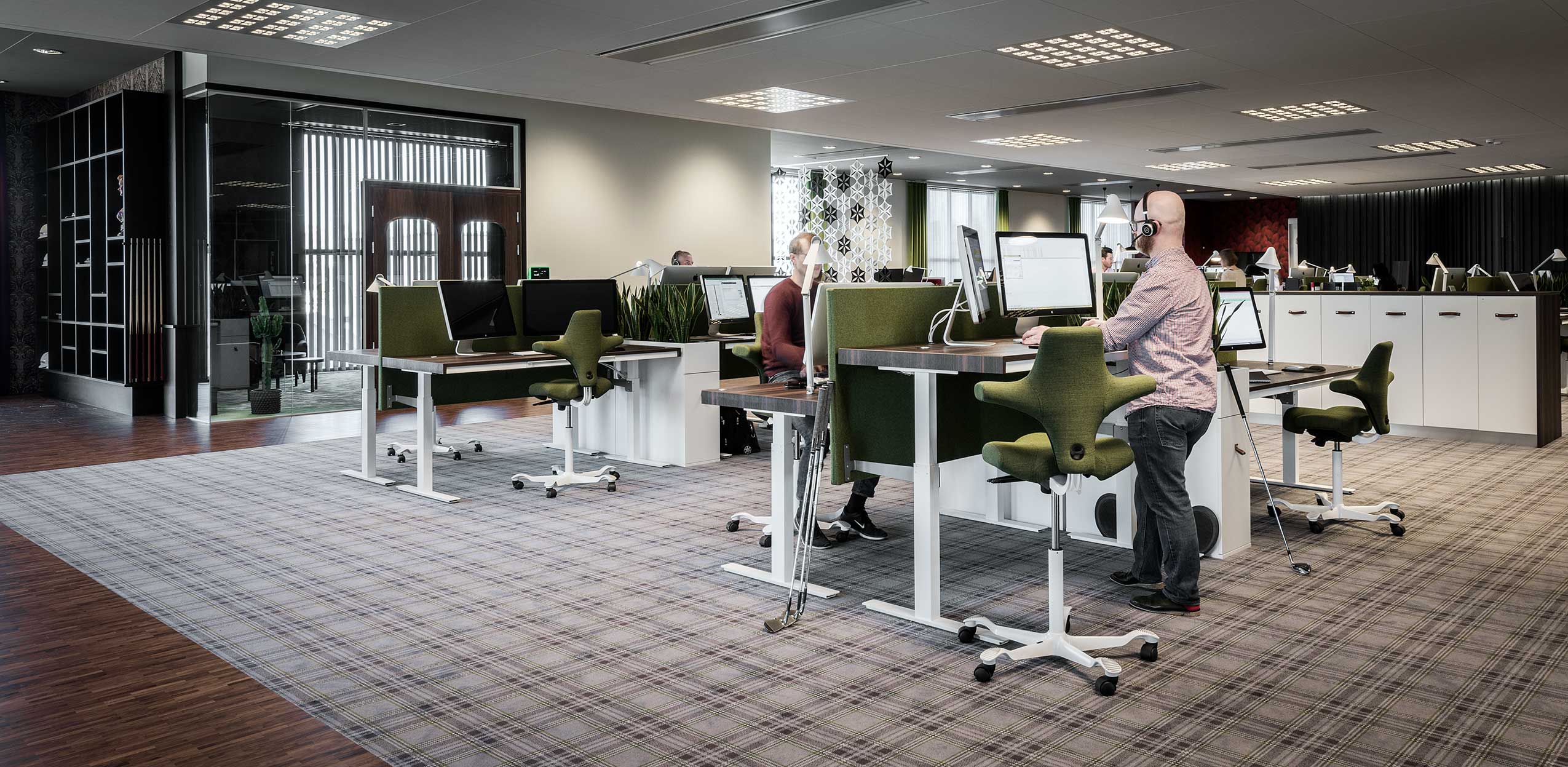 HÅG Capisco chairs in open office space at Dormy Golf, Sweden | Photo : Andreas Hylthen
