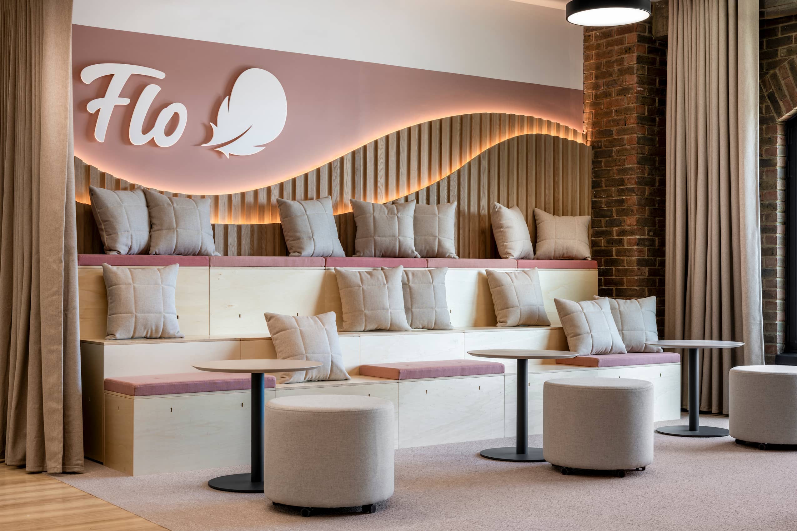 flokk-interior-flo-health-london_01-connection-platforms-centro