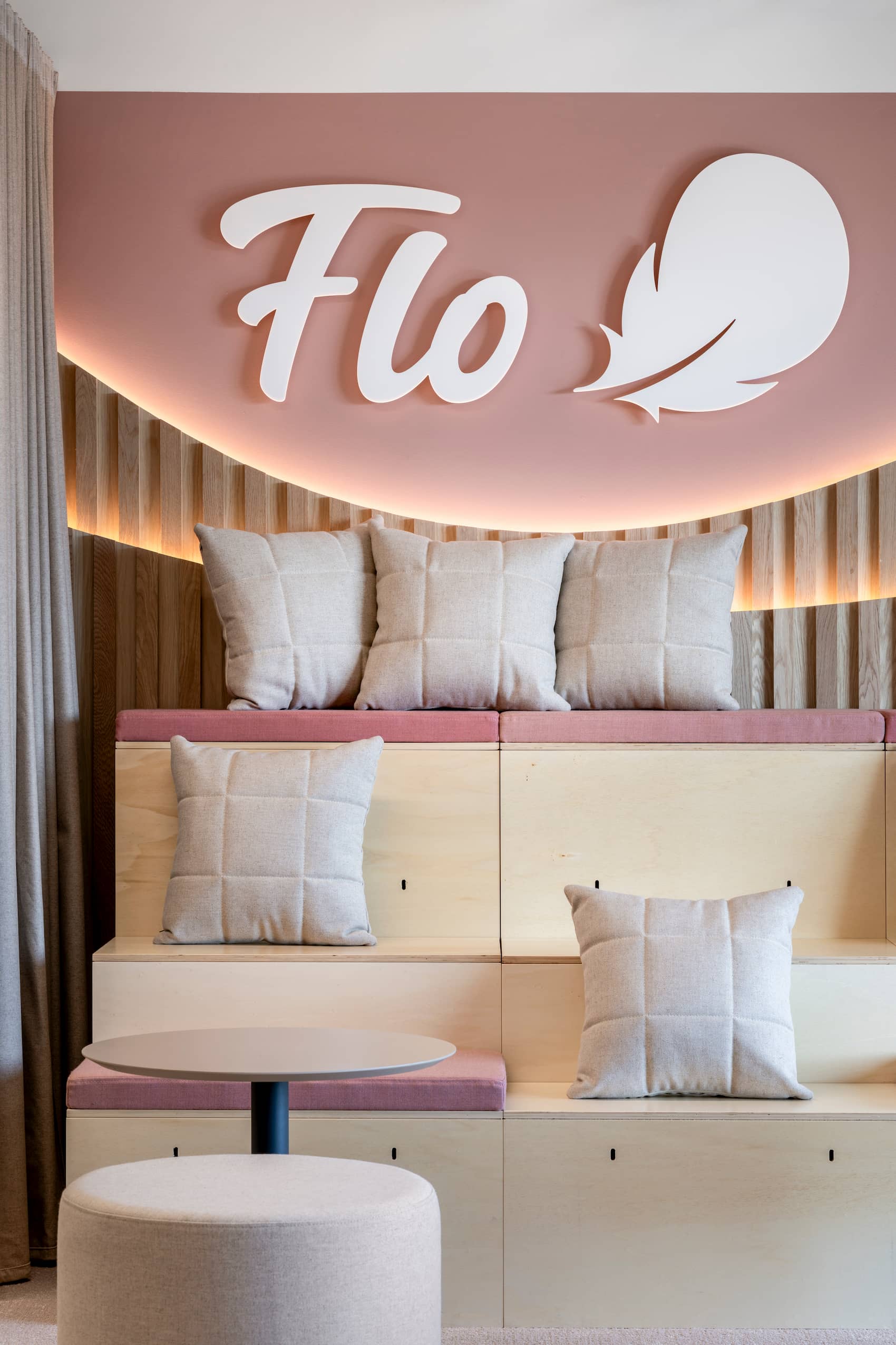 flokk-interior-flo-health-london_02-connection-platforms-centro