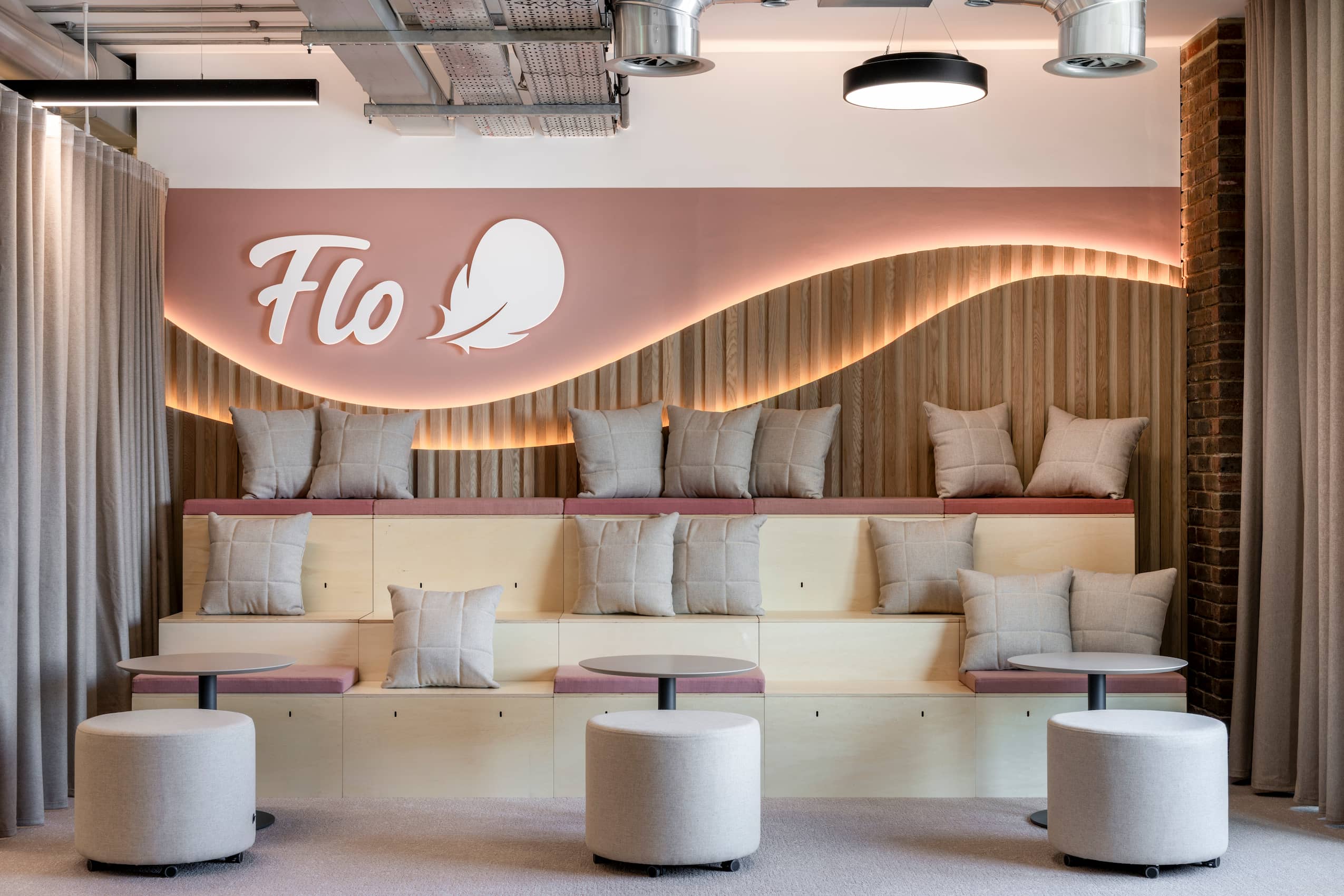 flokk-interior-flo-health-london_03-connection-platforms-centro