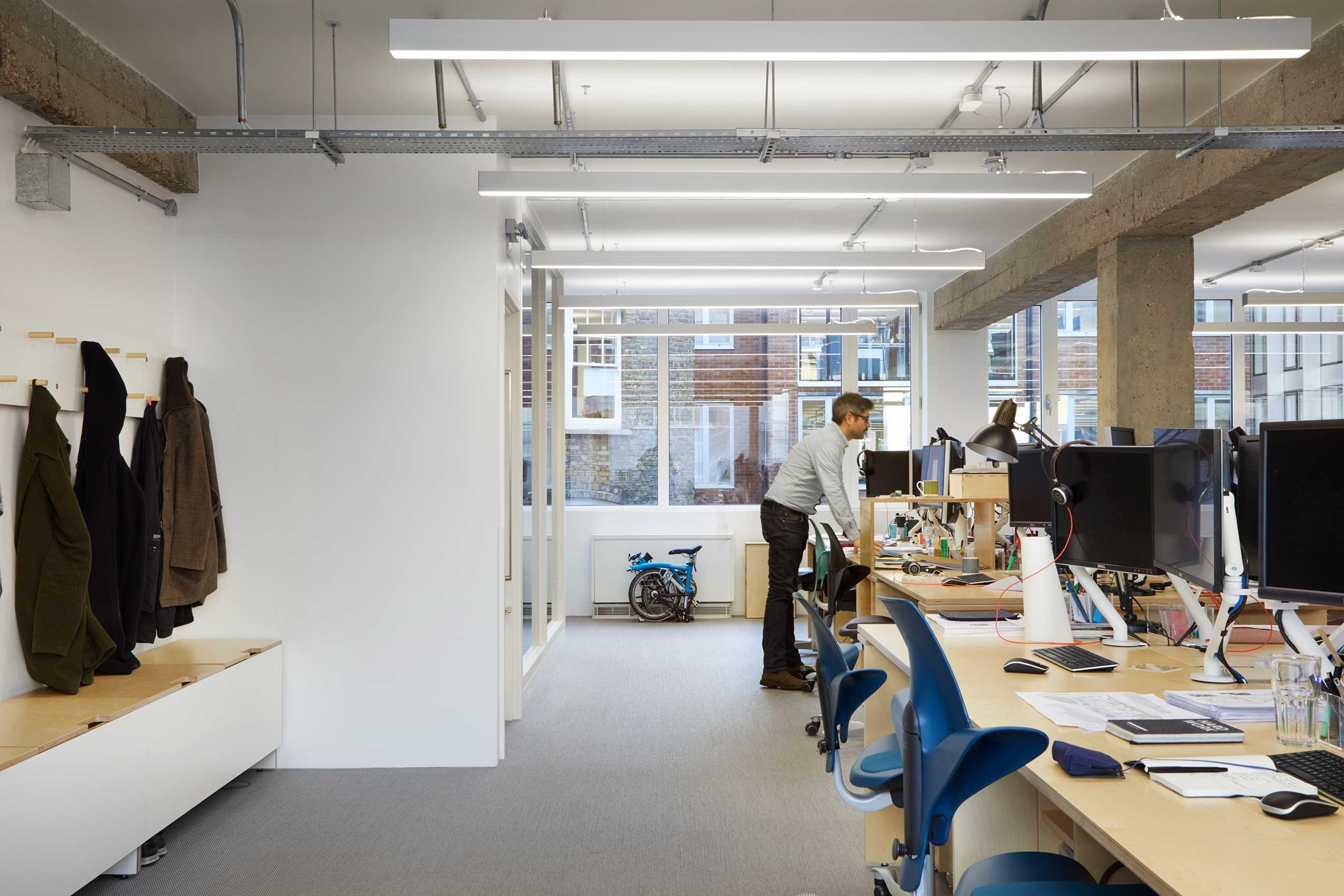 HÅG Capisco Puls chairs in office space at Jestico + Whiles, London | Photo : Jack Hobhouse