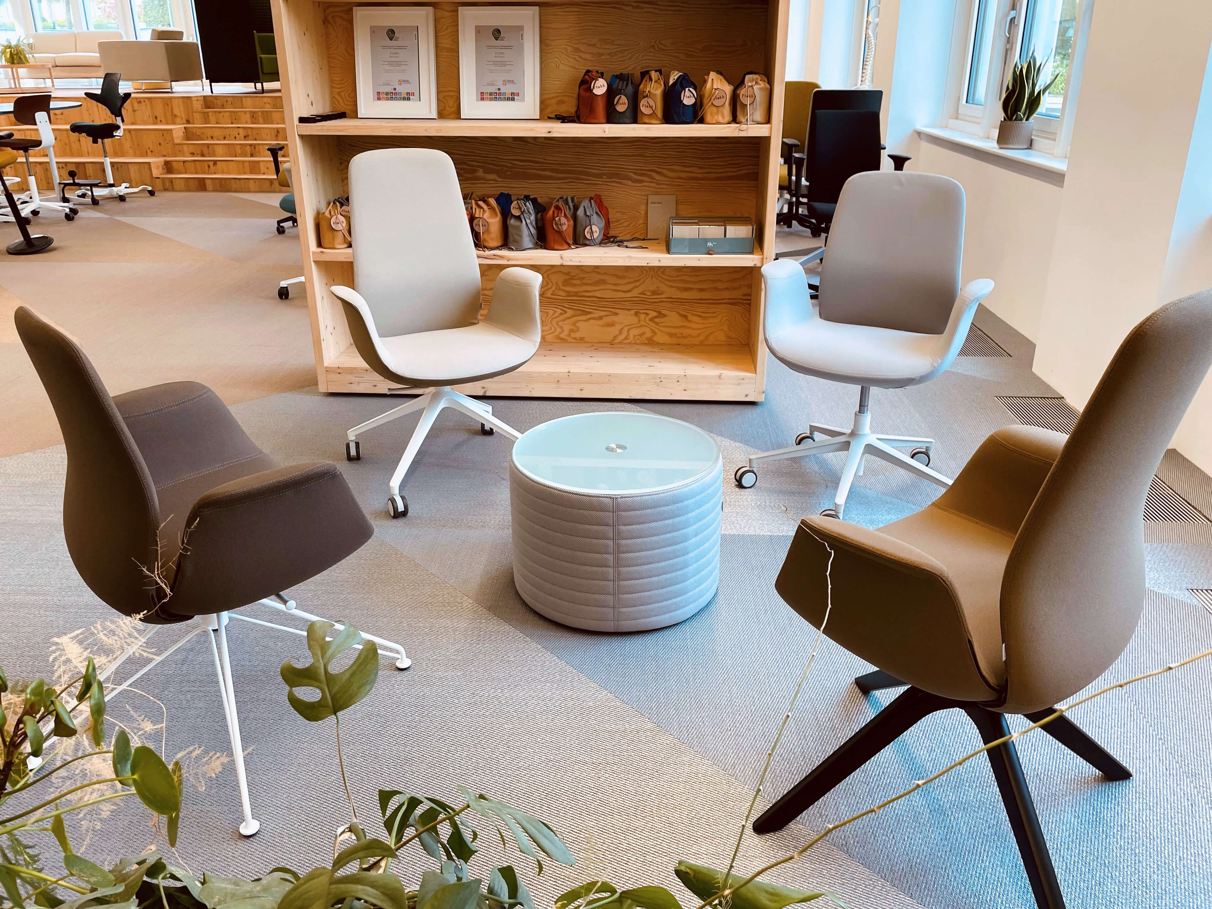 flokk-interior-showroom-brussels-belgium_06