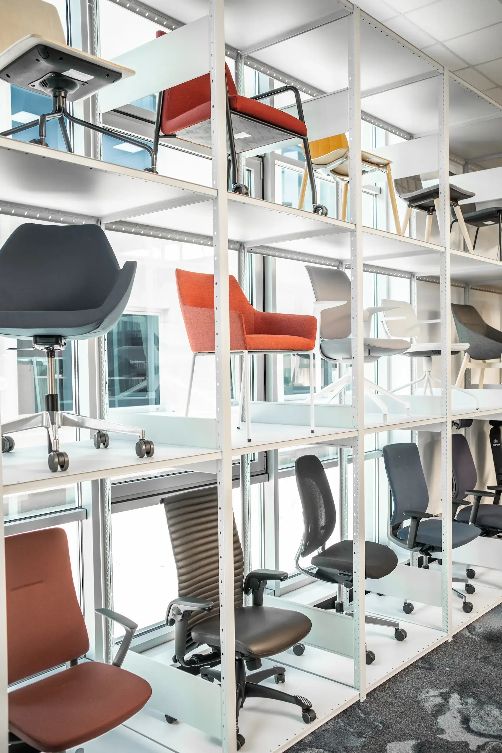 flokk-interior-showroom-turek-poland_03