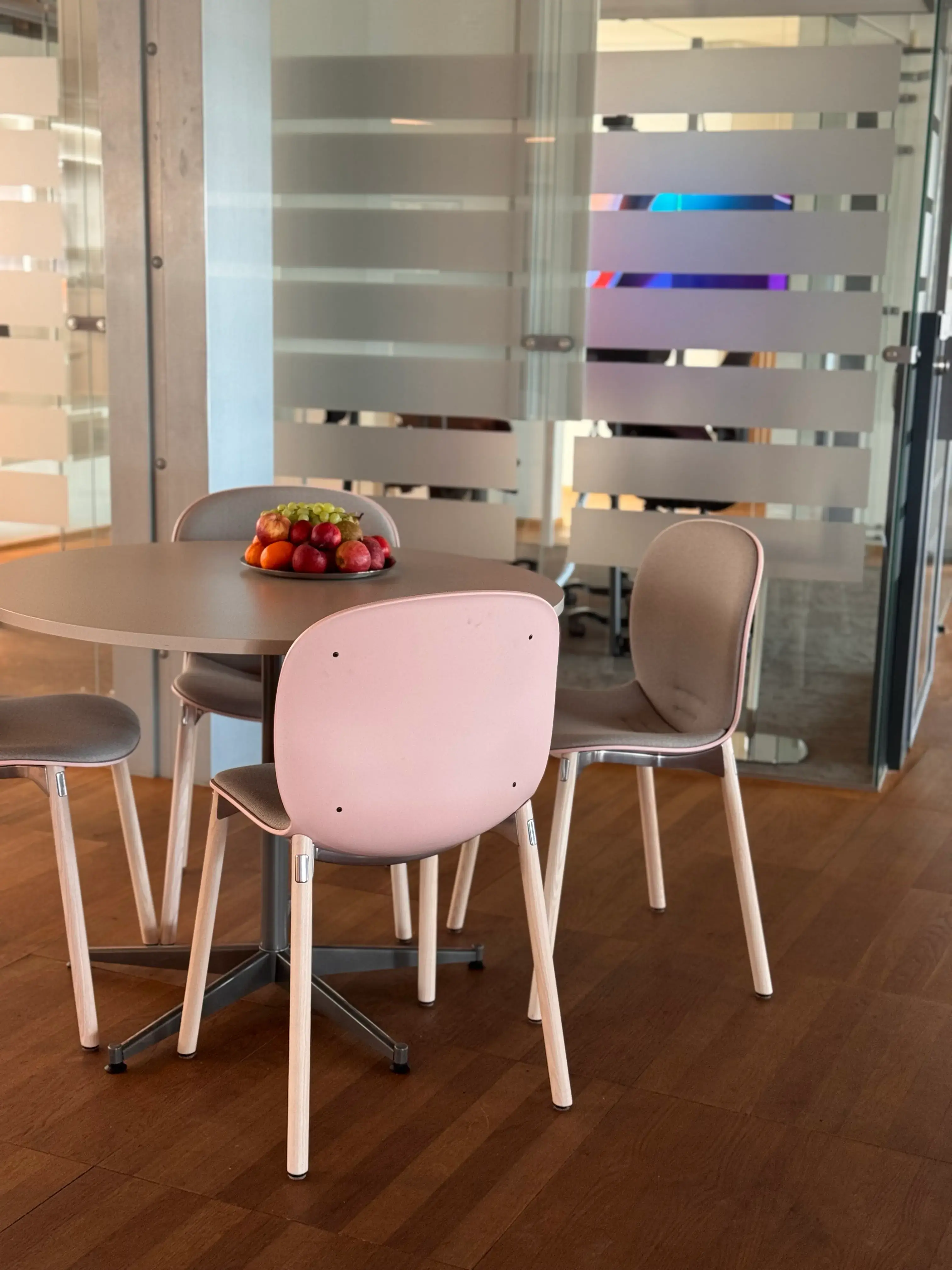flokk-interior-showroom-malmo-sweden_01