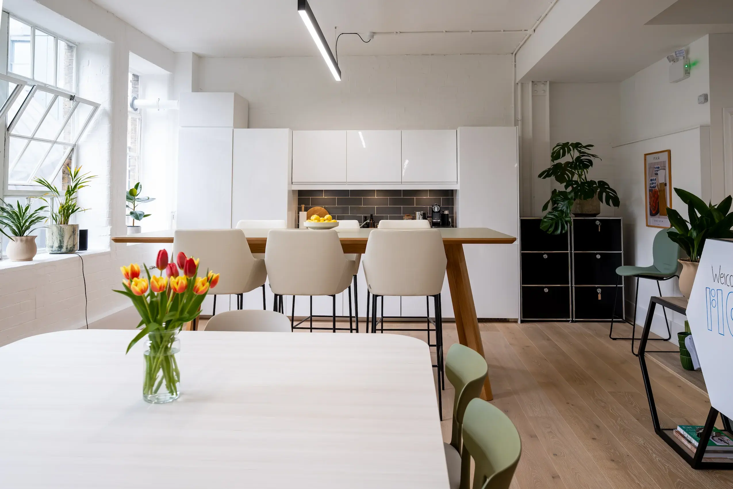 flokk-interior-london-showroom_12