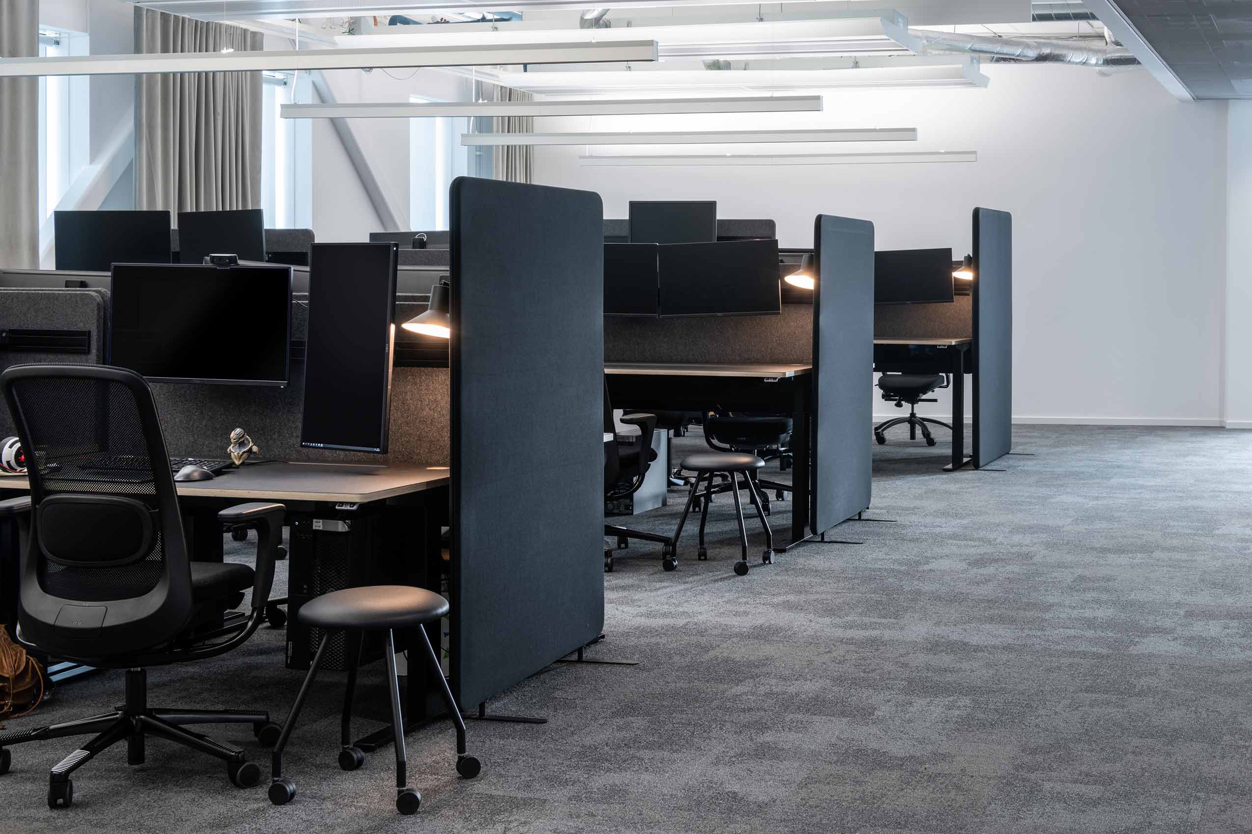 HÅG SoFi chairs at workstations at Goodbye Kansas | Photographer : Jason Strong