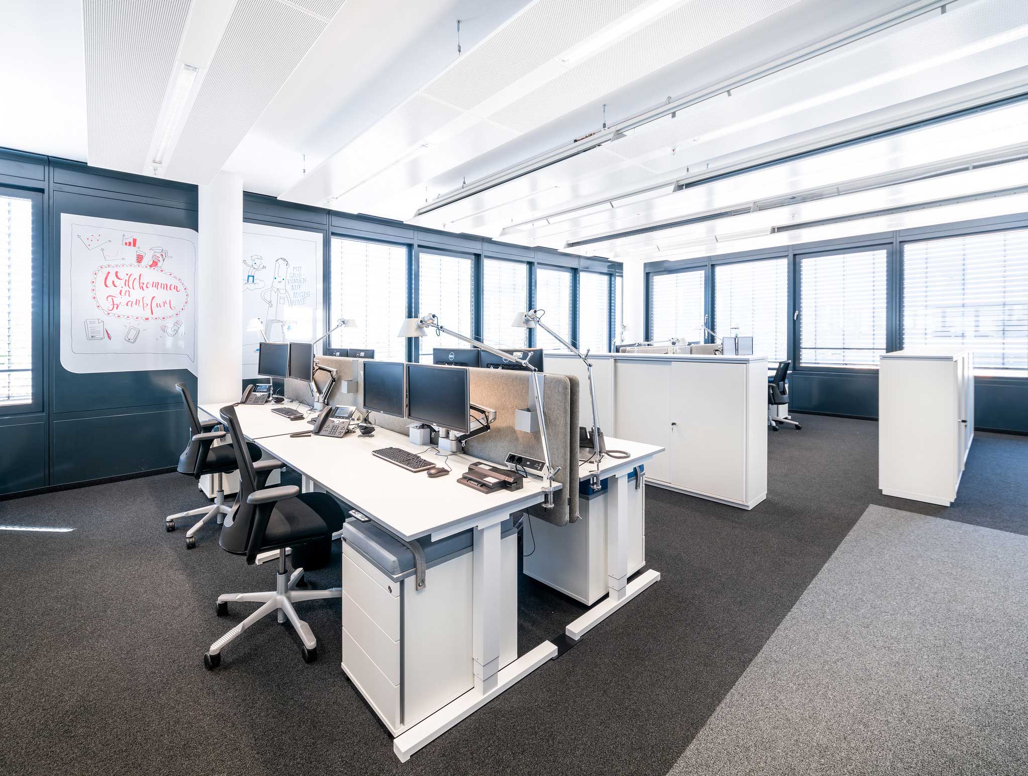 HÅG Futu in open office space at Mundipharma | Photo : Kristof Lemp