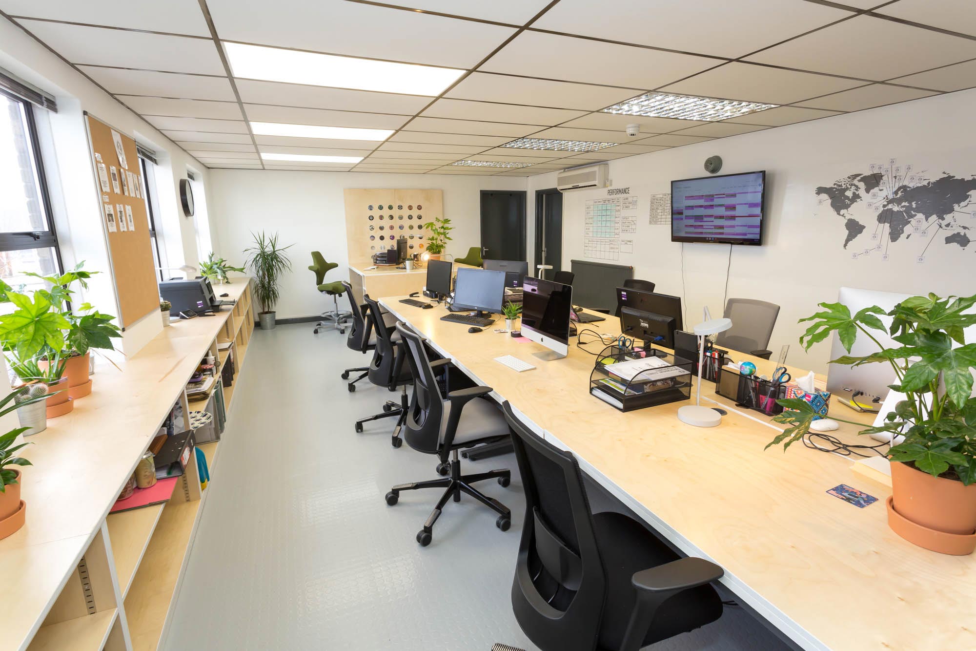 HÅG Futu chairs in open office space at Northern Monk | Photo : James White