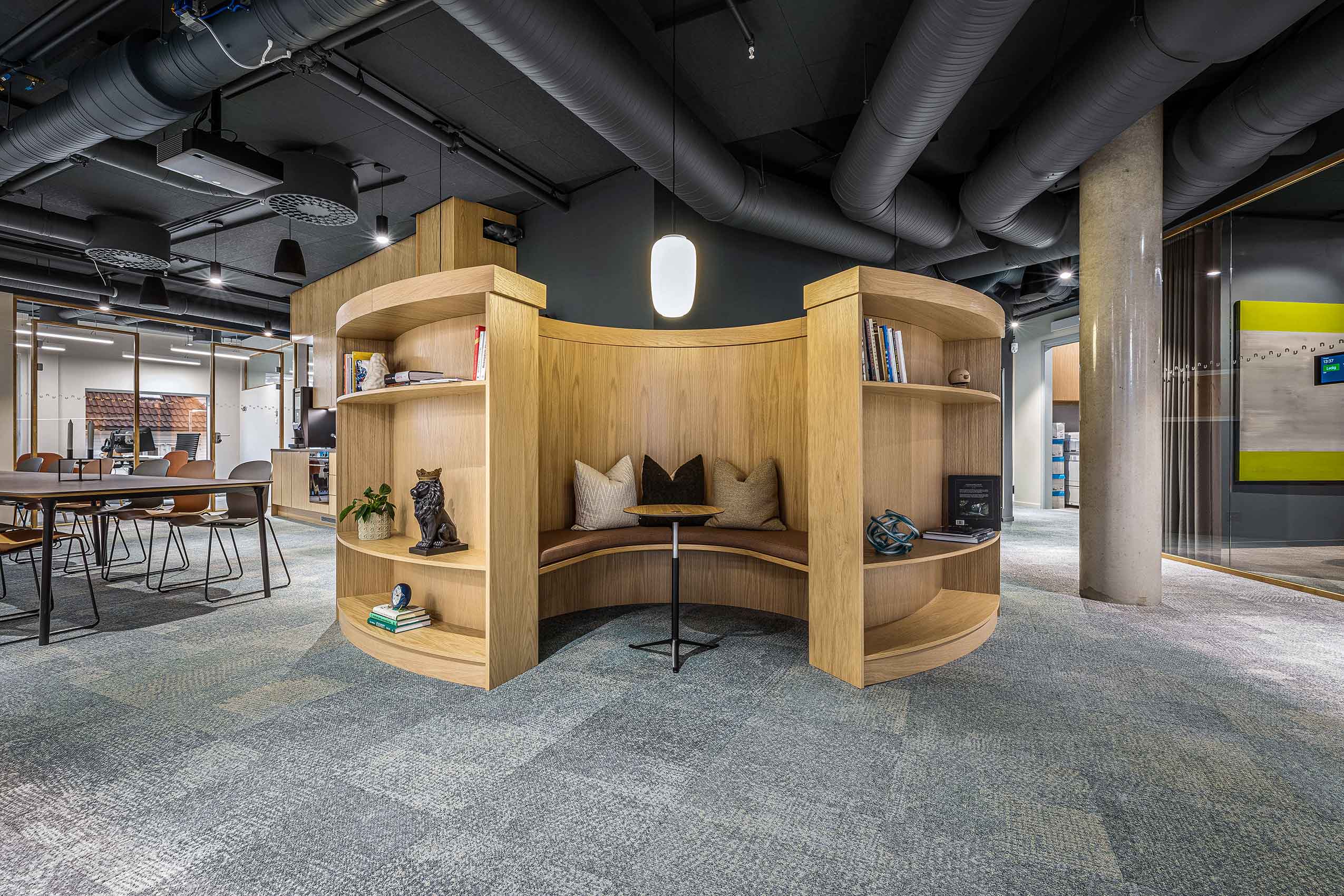 Profim Noor chairs in background of collaboration space at Nostet Bergen Office | Photographer: Anders Garmel