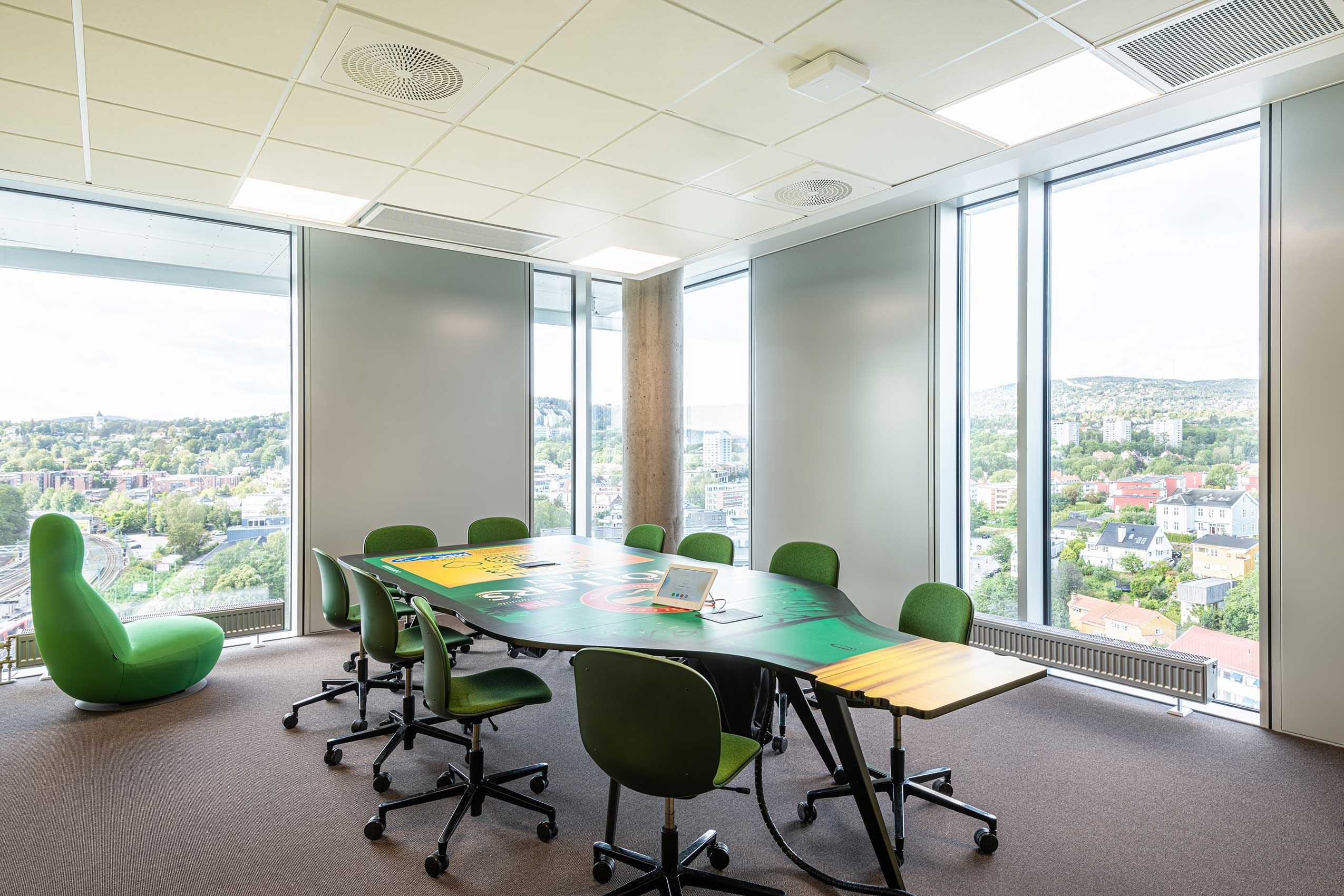 Green Profim Noor chairs in meeting room at Orkla | Photo: Niklas Hart