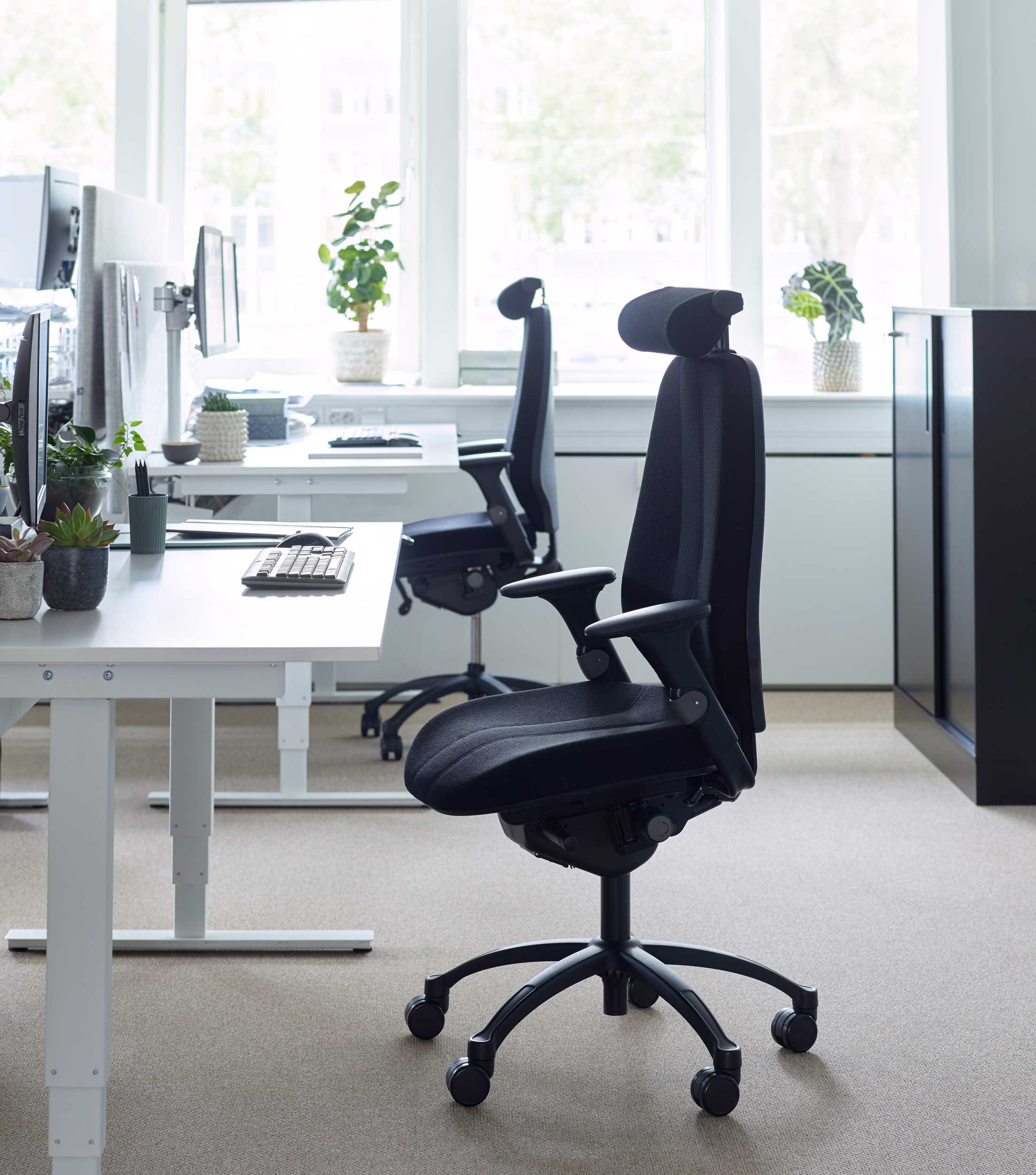 RH Logic at desk space at Stena Fastigheter, Stockholm | Photo : Stena Fastigheter