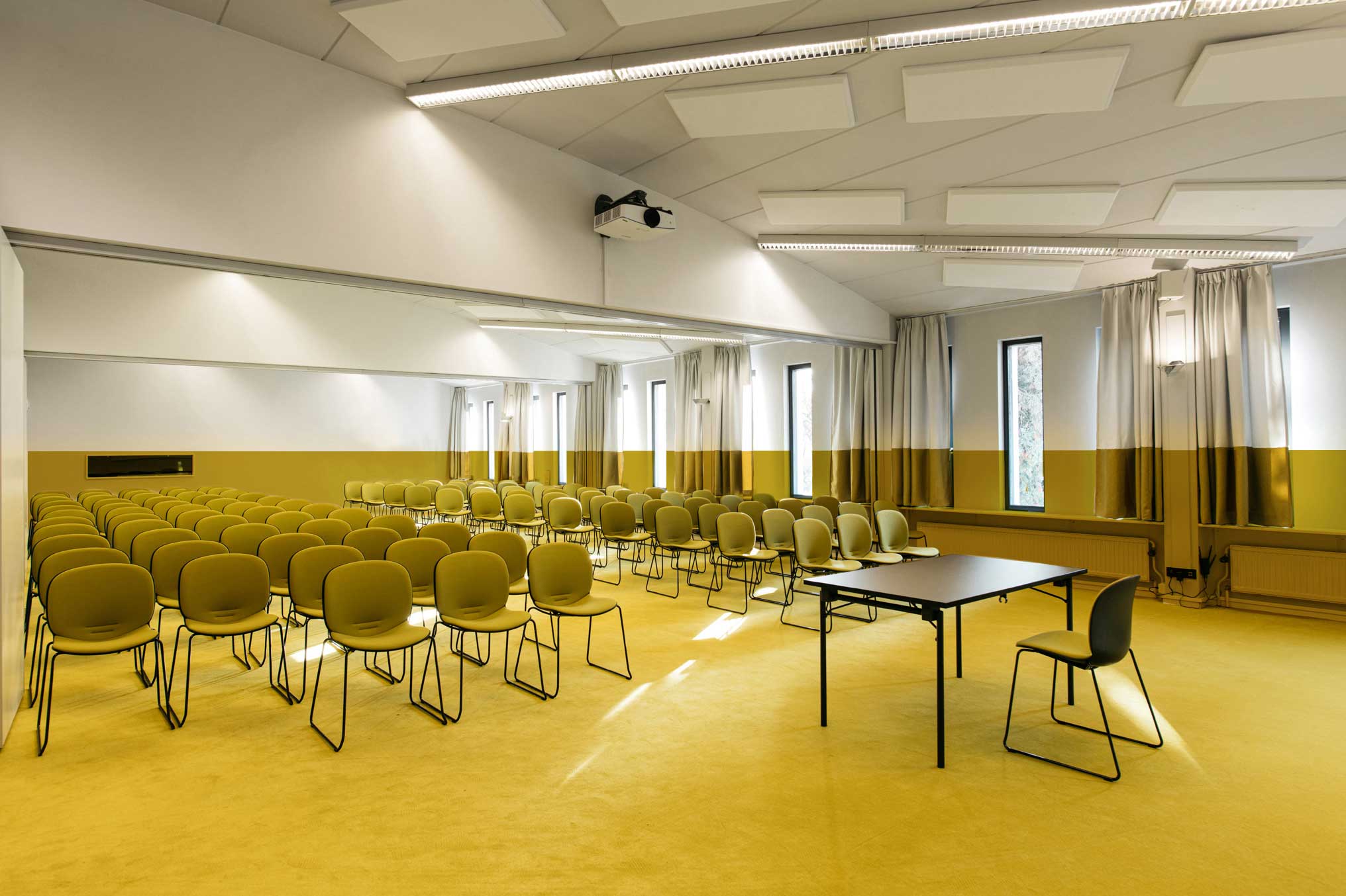 Profim Noor chairs in meeting rooms at Vaeshartelt hotel | Photo: Guy Houben