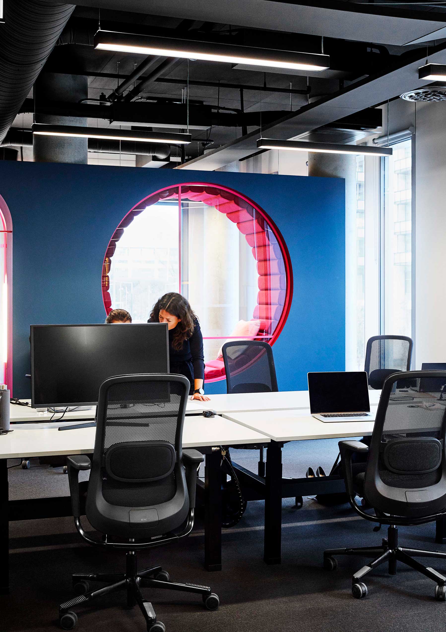 HÅG Sofi chairs in office space at vipps, oslo | Photo : Lars Petter Pettersen