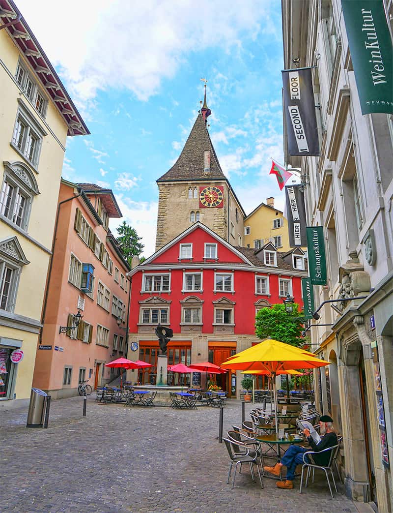 altstadt-zurich-medieval-streets-1