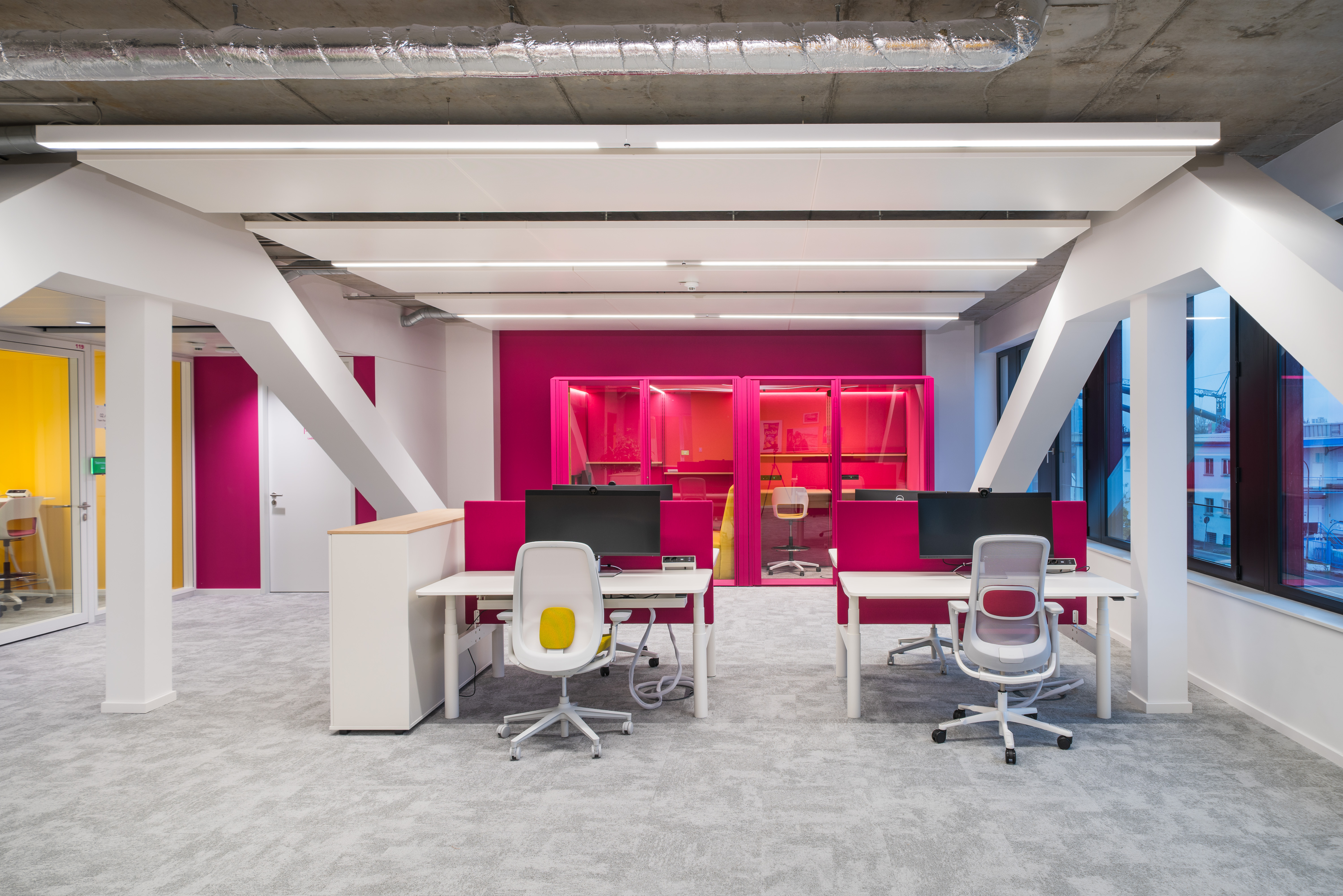 flokk-image-case-study-lorenz-hag-sfo-celi-profm-chic-pace_02